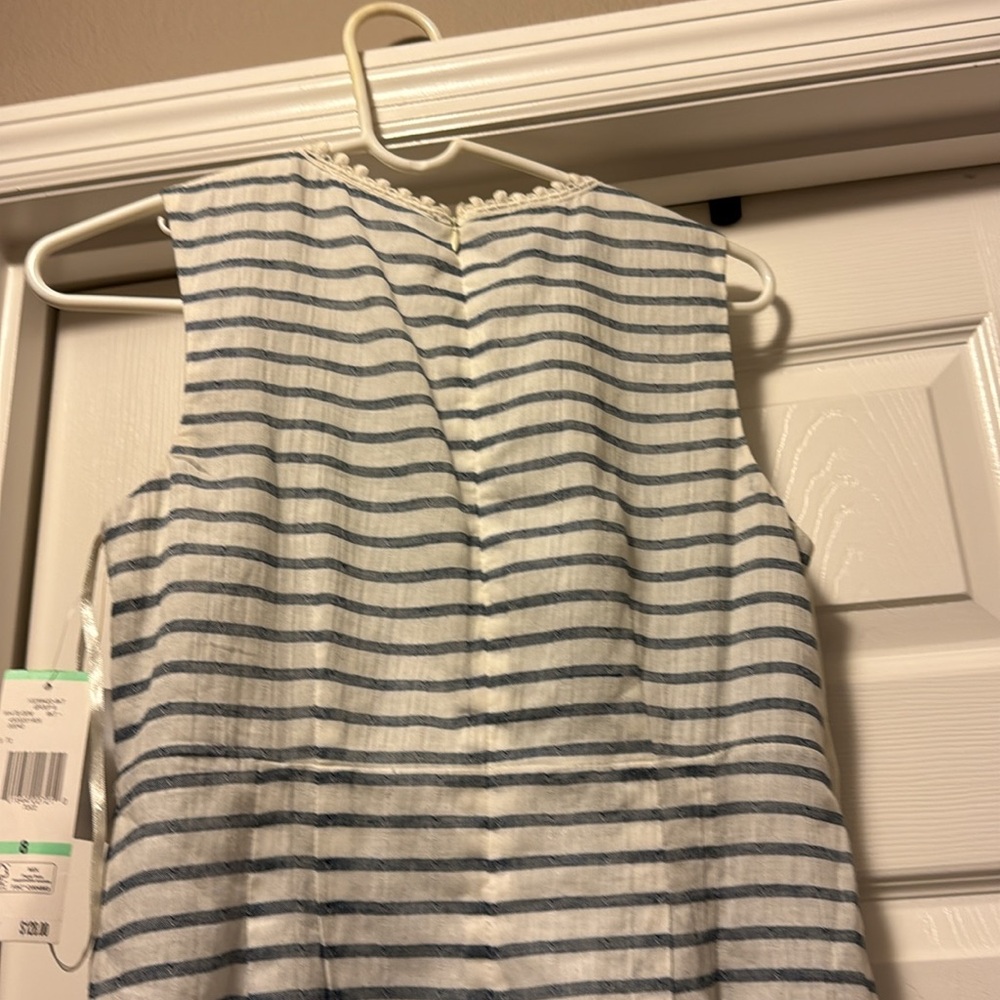 Dress - Picture 7 of 9